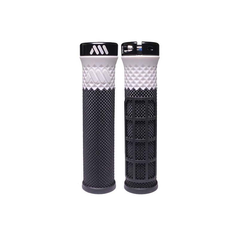 AMS Cero Lock-On Grip - Black-White